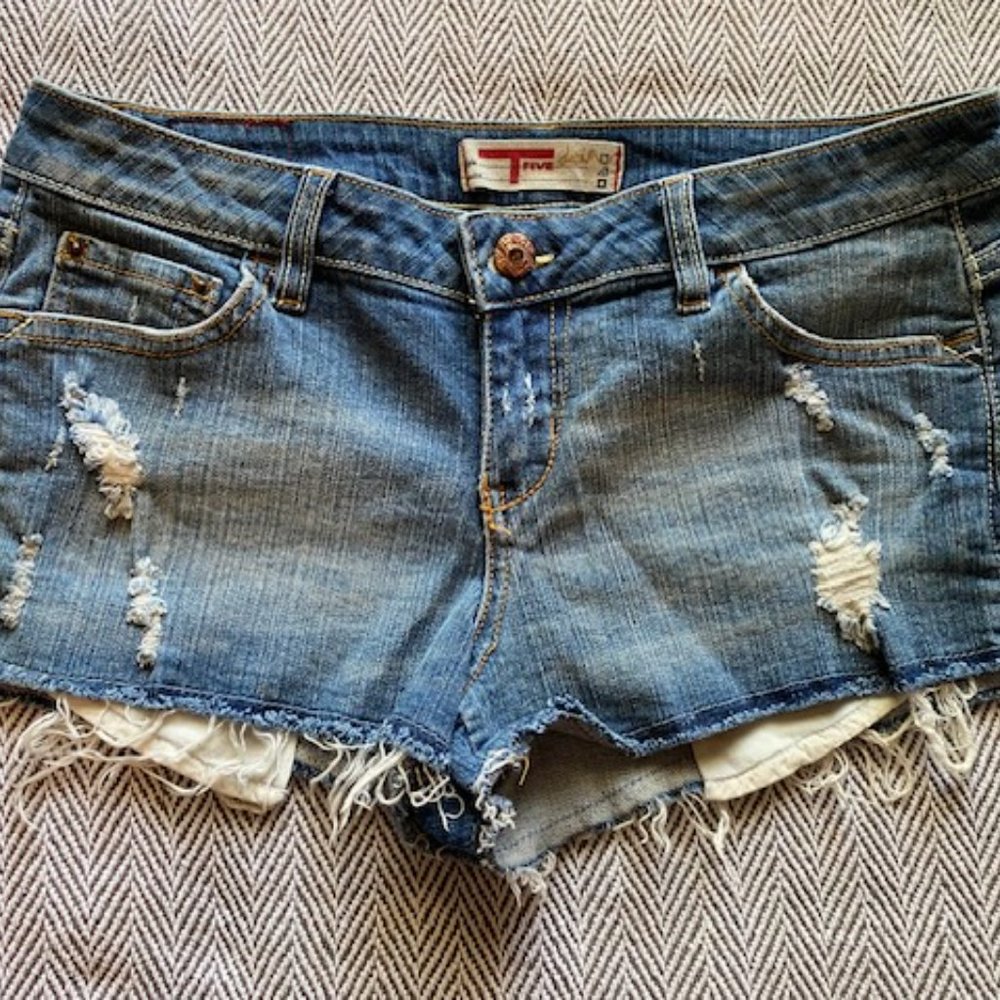 Like New - TFive Denim - Distressed Shorts - Size 9